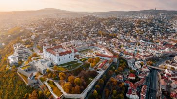 Beca de Maestría y Doctorado NSP Completa en Eslovaquia