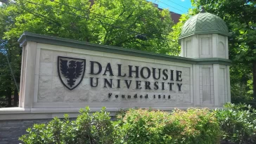 Becas Universidad Dalhousie Canada