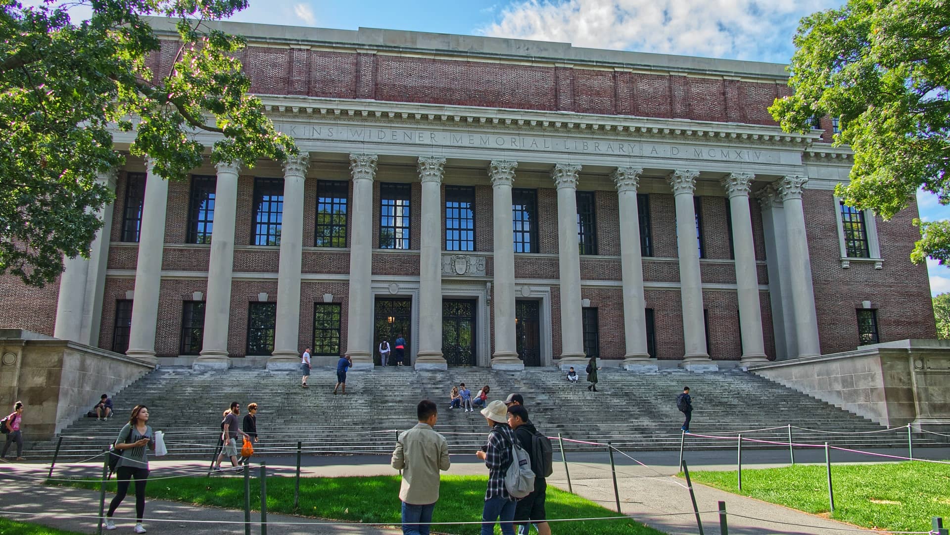 Cómo Estudiar Becado en Harvard 2021 Para Latinos